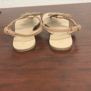 Children's Place Shoes - NWOT girls children’s place sandals size 2 Children's Place Shoes - NWOT girls children’s place sandals size 2